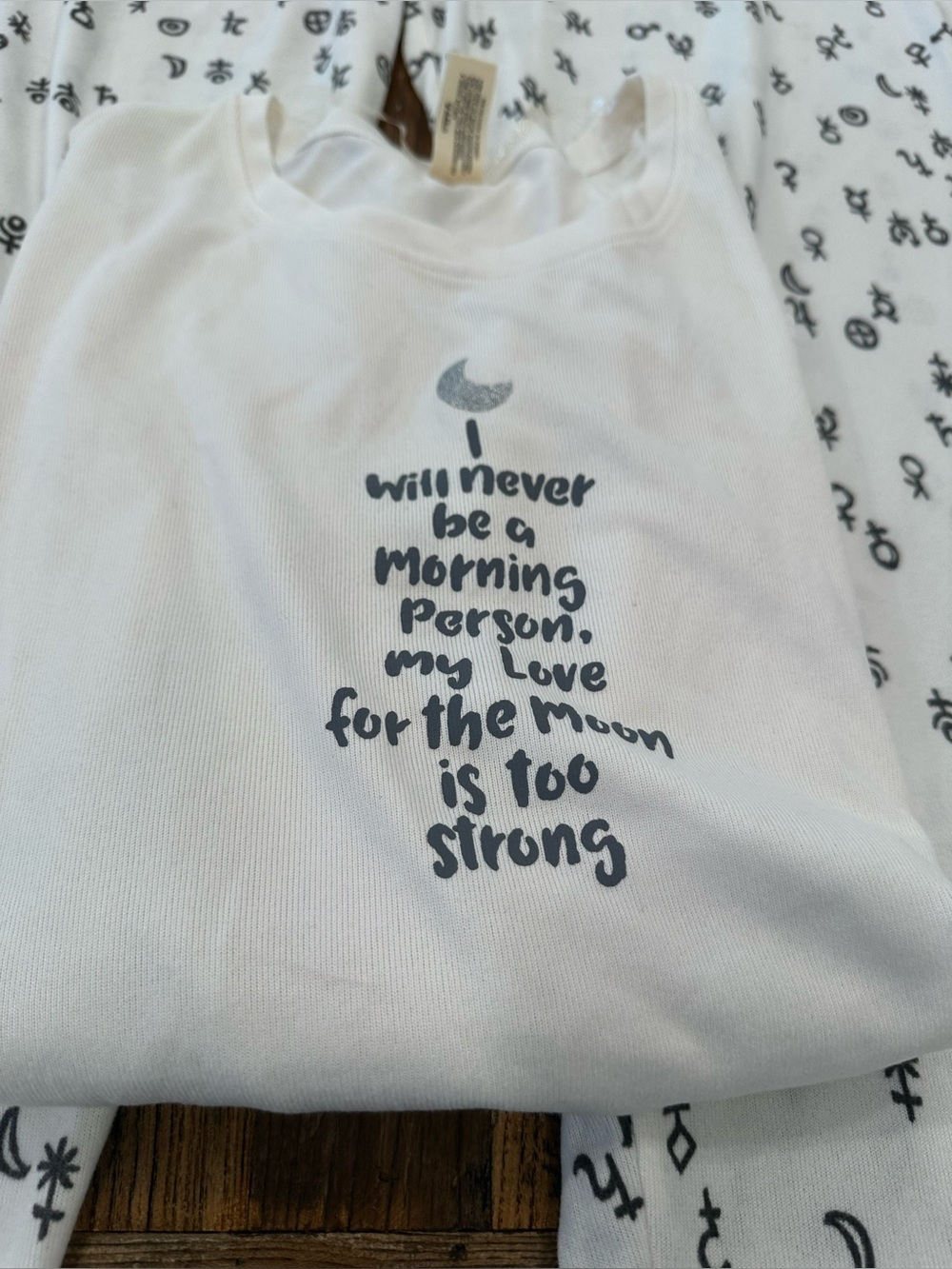 HUE Cream Labeled Casual Top - Black Print - Picture 2 of 10